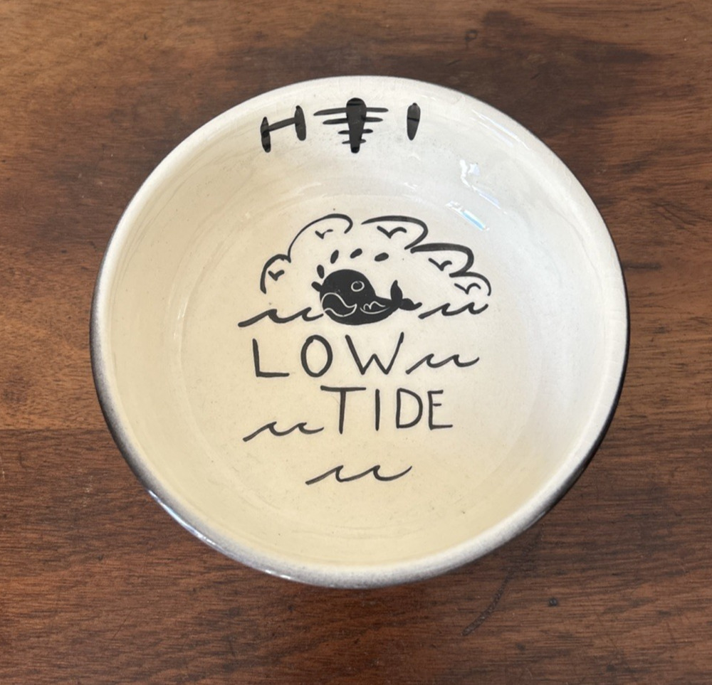 Vintage Old Spouter Nantucket Pottery Low Tide Whale Bowl 5.5” Bradford